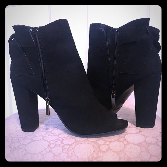 Rampage Shoes - NWOB Bow-Back Peep Toe Ankle Booties